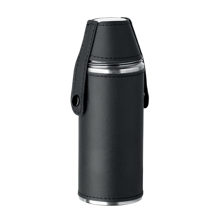 Flasche mit Schnapsbechern