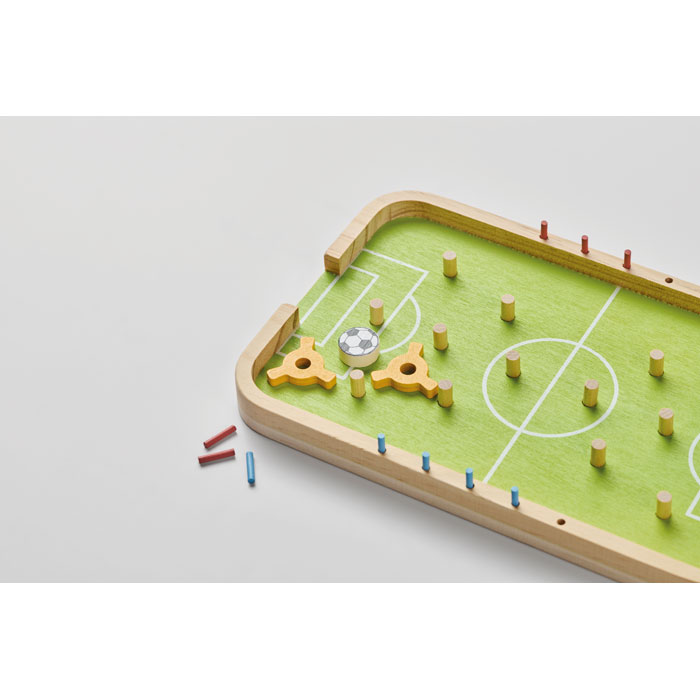 Fußballspiel aus Holz